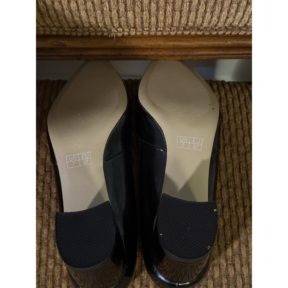 MODENCOCO Women’s Patent Slip On pointed Toe Cut Out Chunky Low Heel Pumps Sz 7
